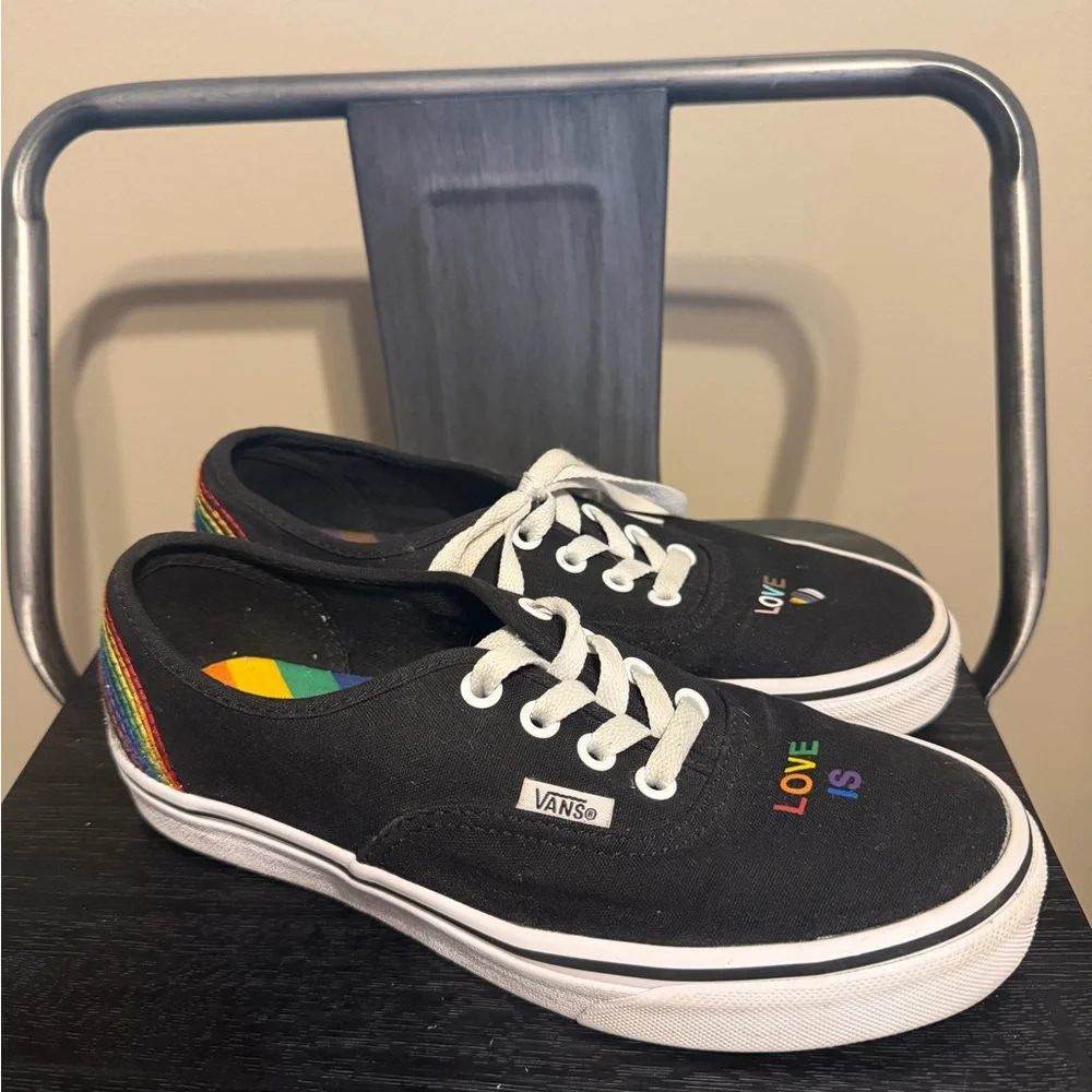 Vans X Pride “Authentic Pride” Paul Van Doren VN00EE3RNC Rainbow Love Is W7/M5.5 - Picture 1 of 11